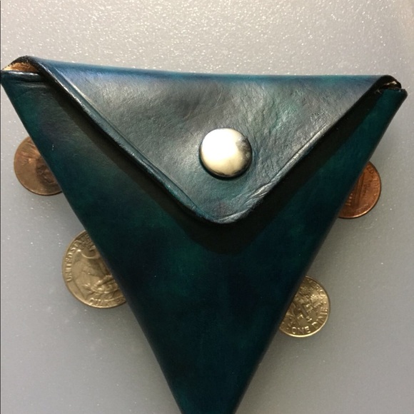 Handmade leather pouches - Picture 8 of 8